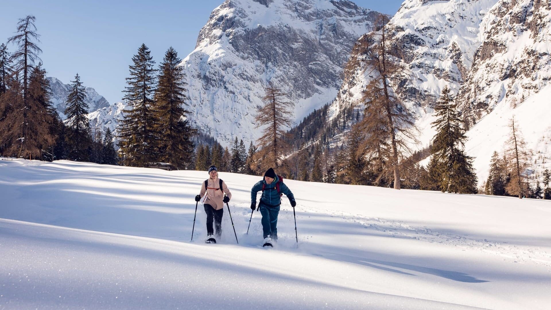 Schneeschuhwandern im Falzthurntal im Naturpark Karwendel